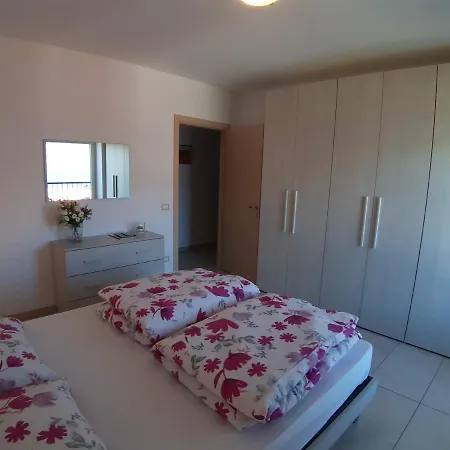 Prima Luce Apartment *